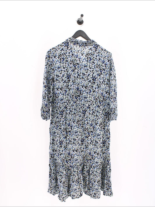 b6408569d71aa0913946c4ddae4ff384