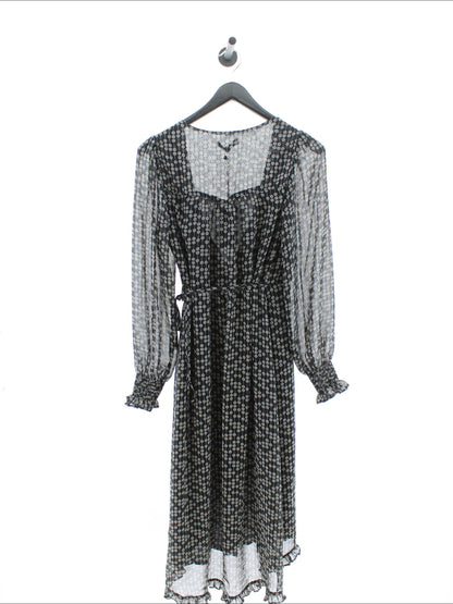 6e330d87b135bd9892402579c8f2d69b