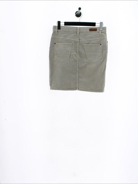 bb6c4d88b6e21f19524eddd2a9abcd68