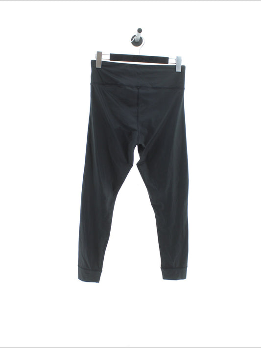 4302a64b1aff3738c041b6e1fa95e875