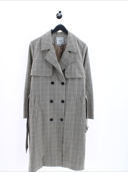 8df550baa946bfaafb372a9f85e2943a