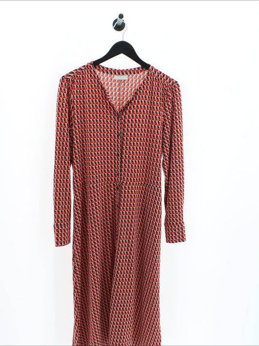 4c8f6e5b0edb416ec8b9847fa789bf0f