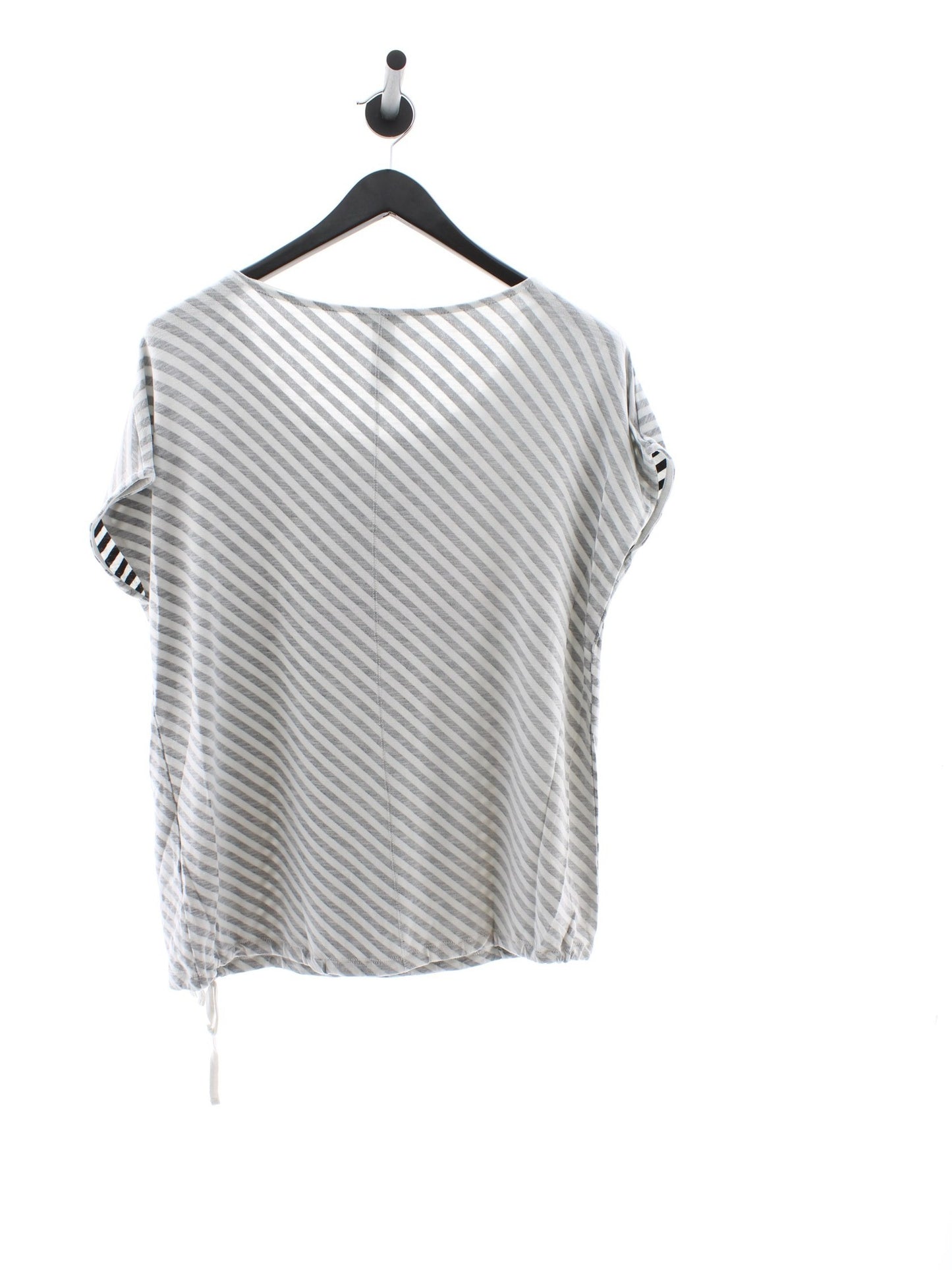 e8b32403f737019914630819e038e27d