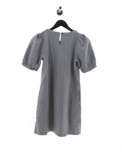 853b180b68b18081f4554cdf8daca3e1