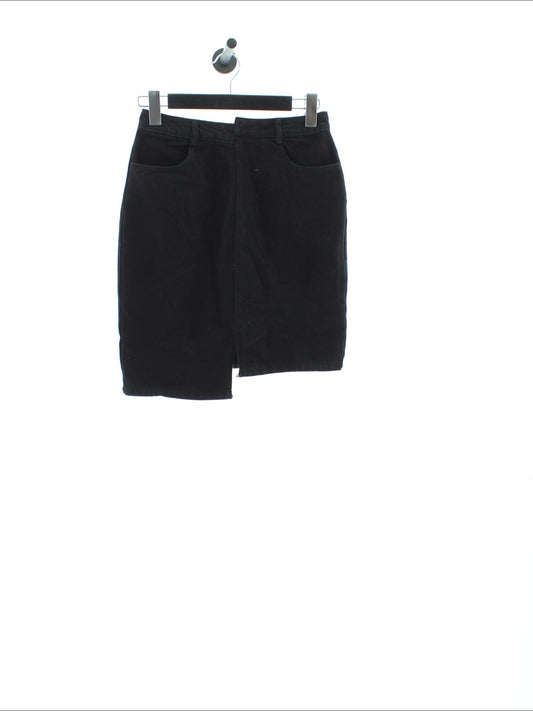 42a5165610835726f773c938a7798e92