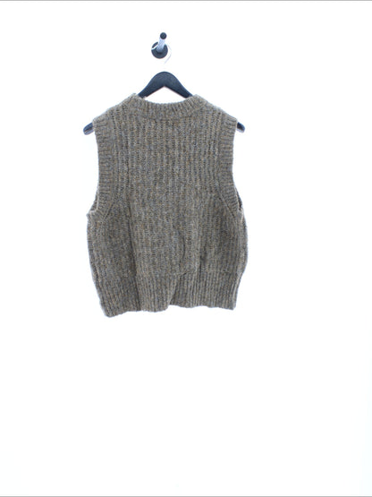 8535b683d817168ef9a1f2f1083bd6c3