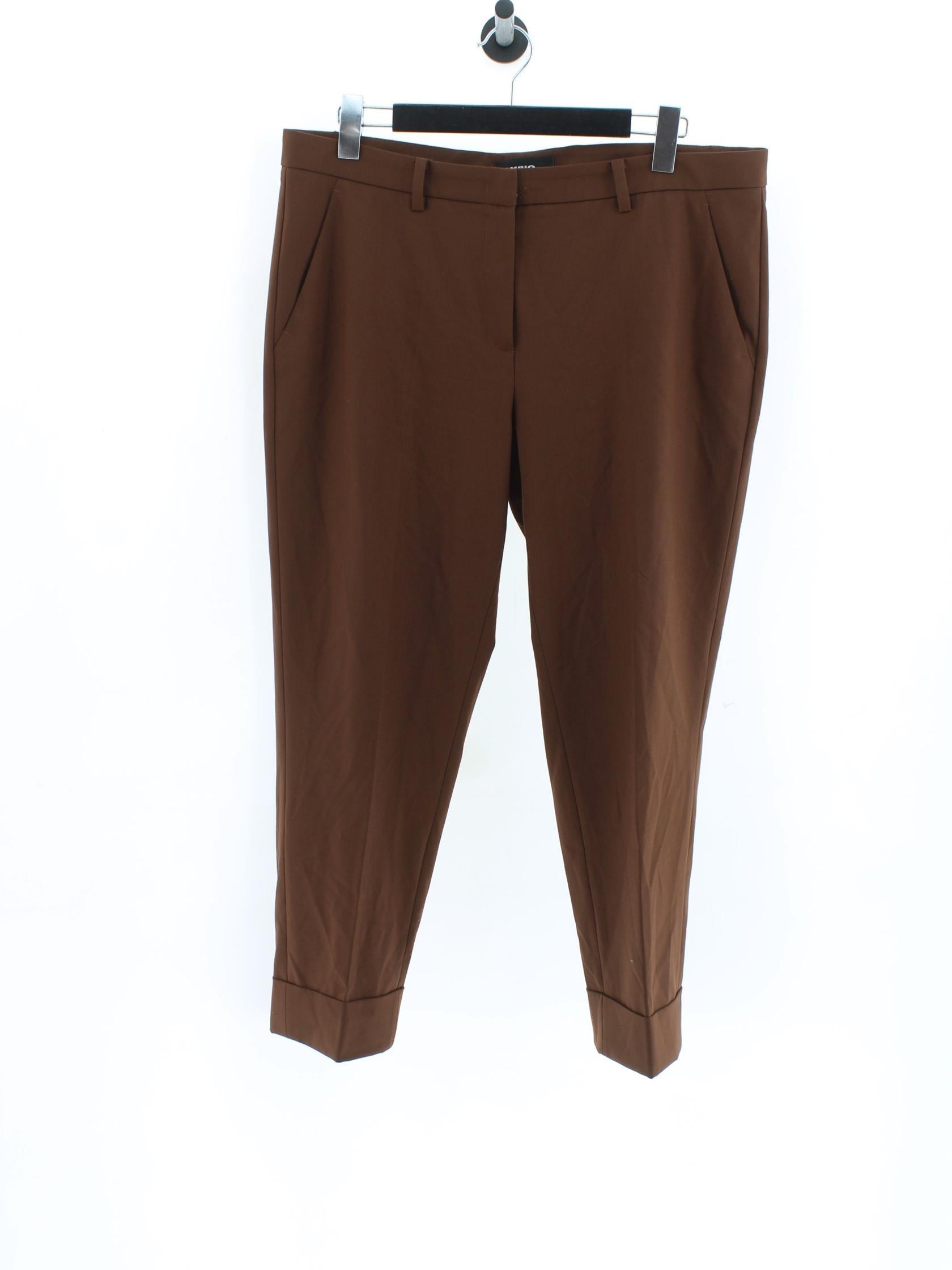 9227f9be8c9f7ee83f42941e9440d272