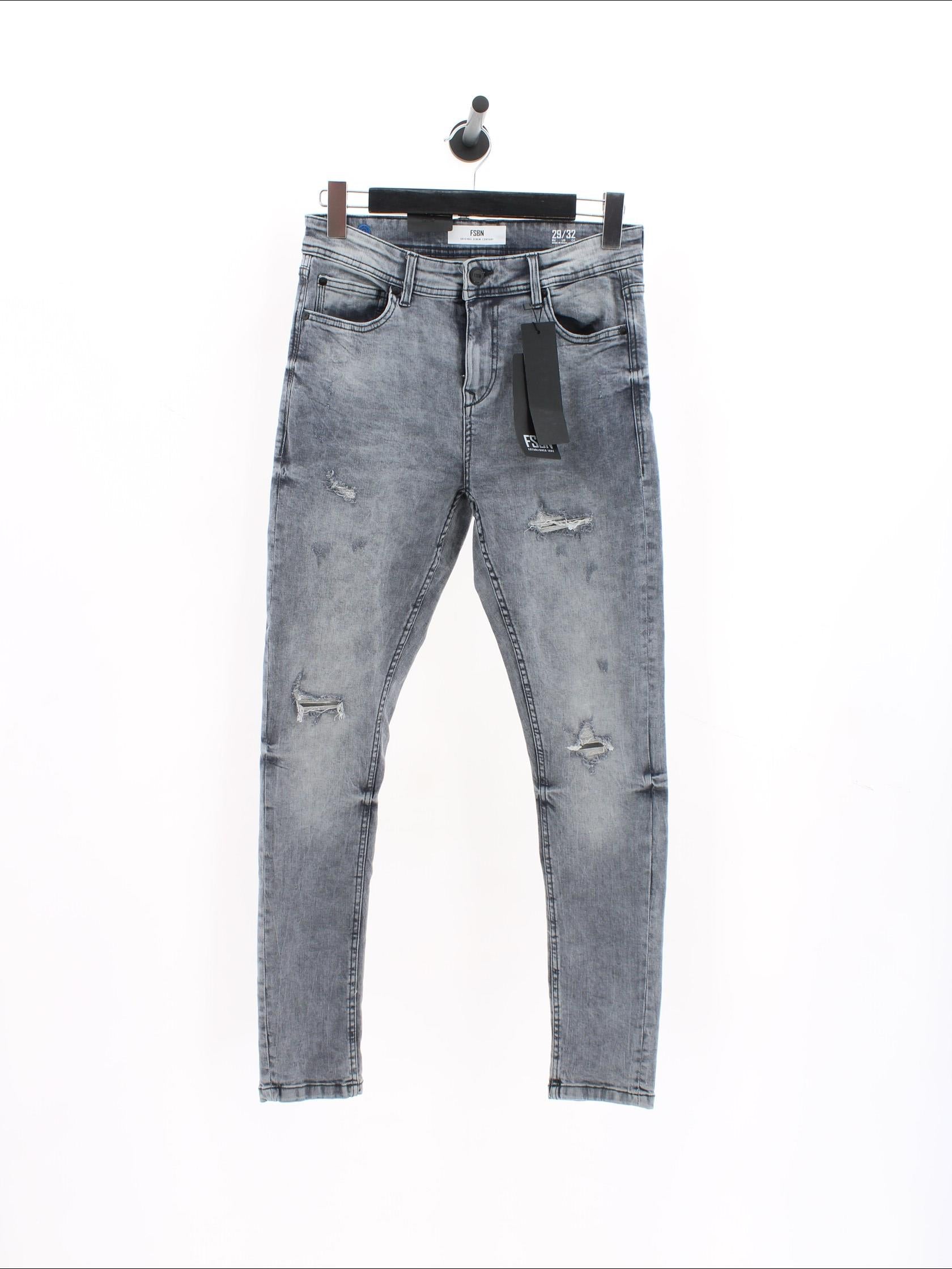 80cb81db7e050562be46c5de680725fd