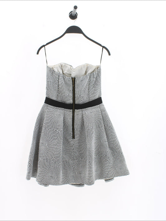 9752a96e7680b4a953a72734f07ff8fe