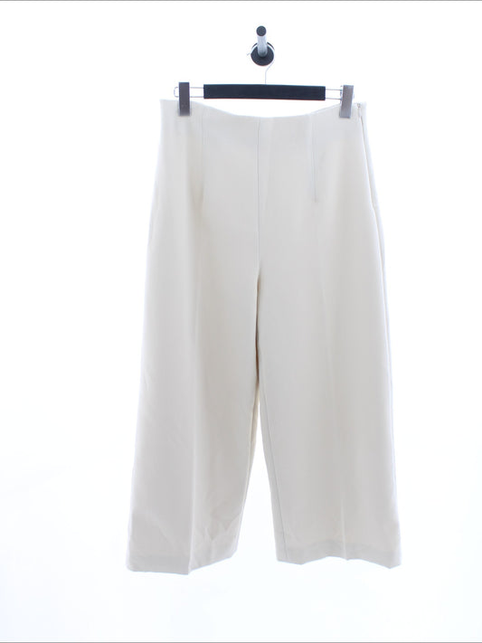 d1fbe6fb90a15736bd1ed9b3e3ab18e9