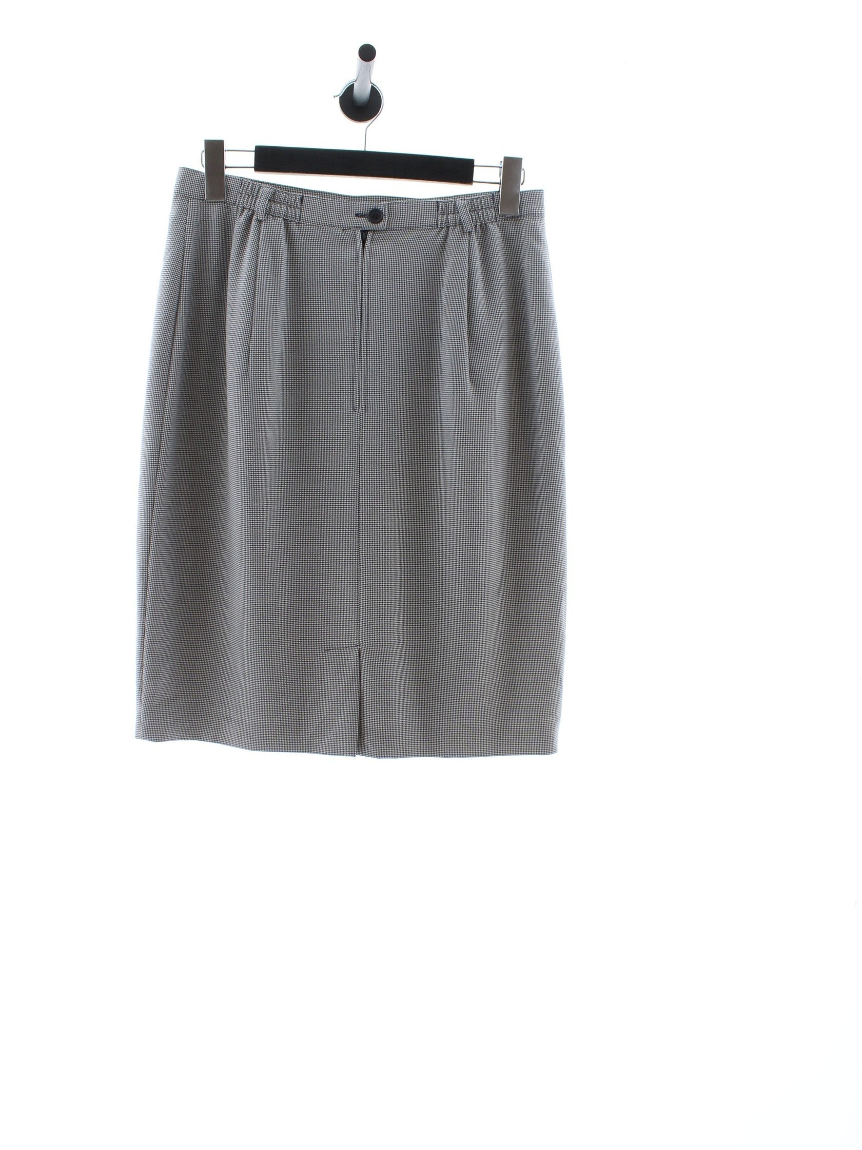 1ee8c8e0aecb80ec368e83f24c2859f9