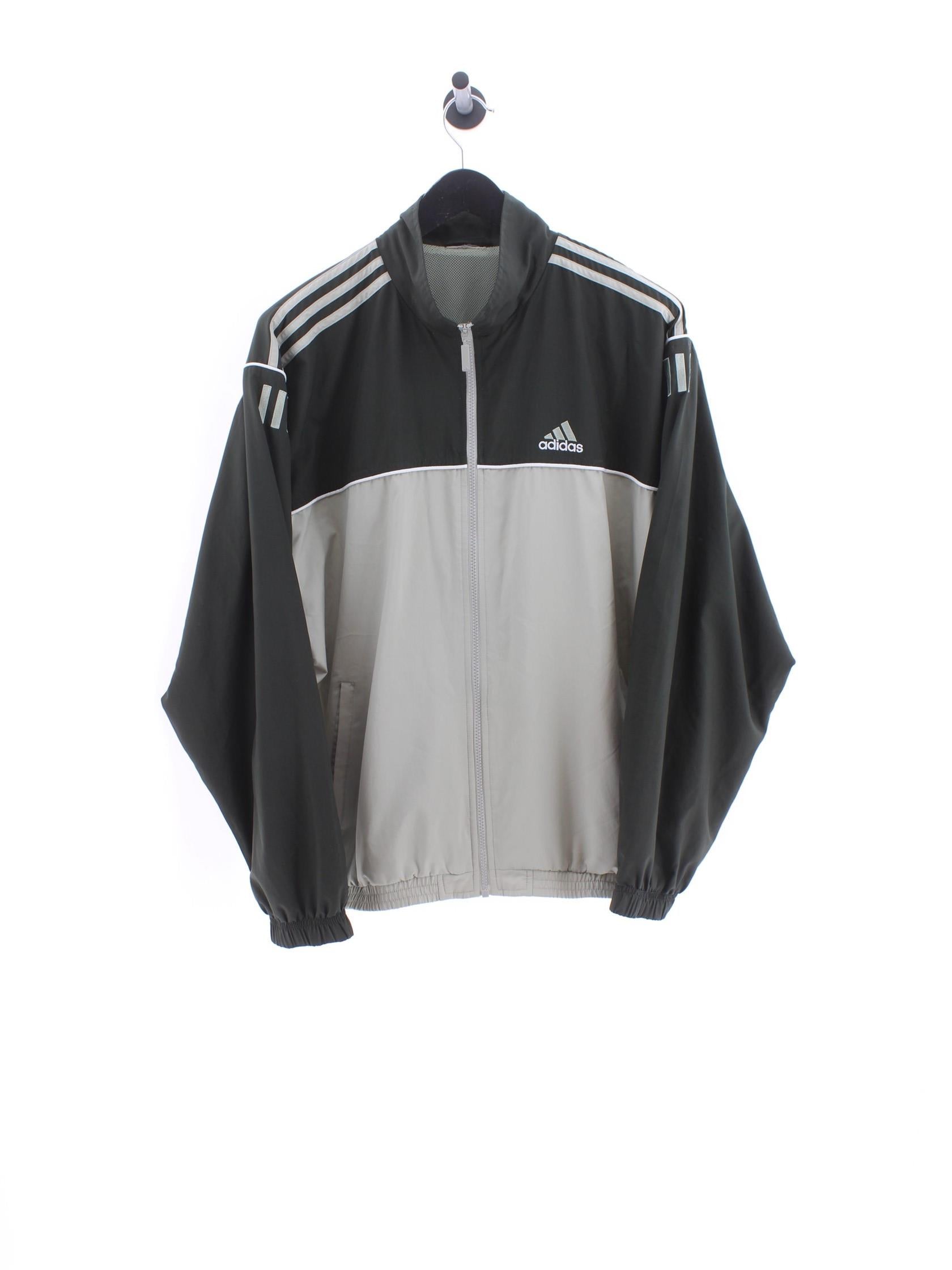 f670b312d1d97920bc4c1191d7ba5631