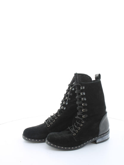 9784b8207351e8c8b061f56bd6d73d90