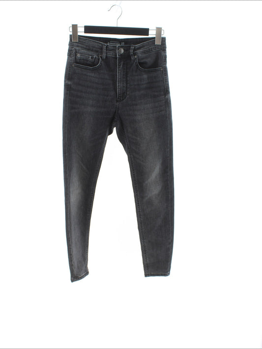 Spodnie jeans Stradivarius Rozmiar: 38