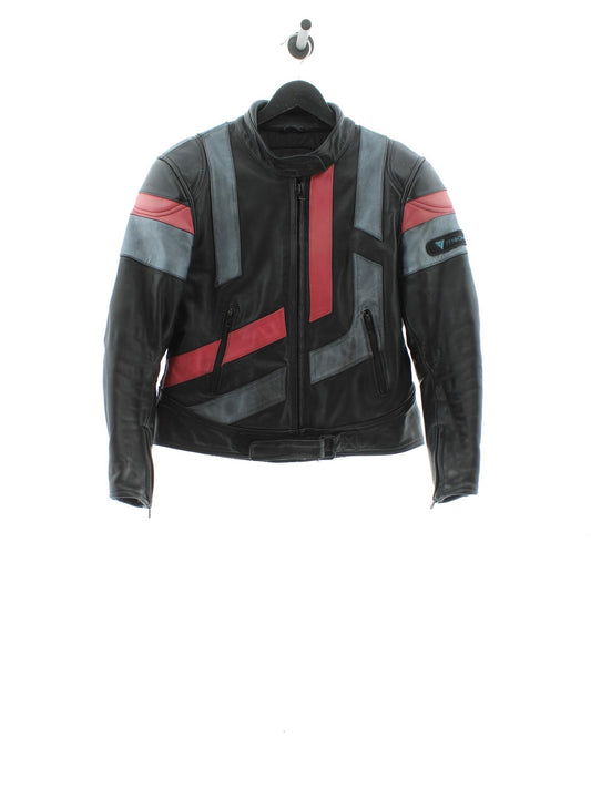 b9e5d8b1daf0db65e67a7fa34d8813c8