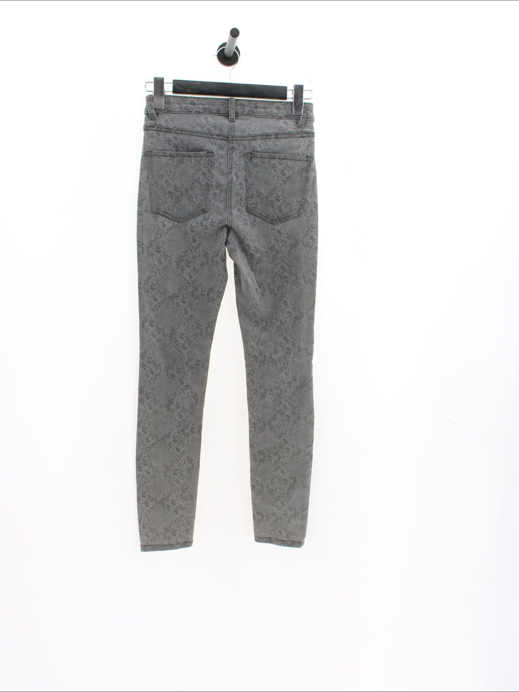 75d1dcff2a0b33c82b3d5d75e87a9a5b