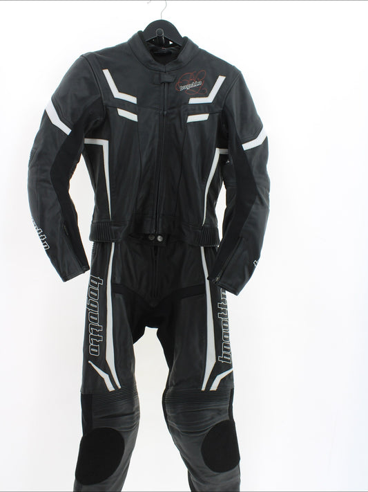 e3f79a7baa8beae6f08939e7fb93b550