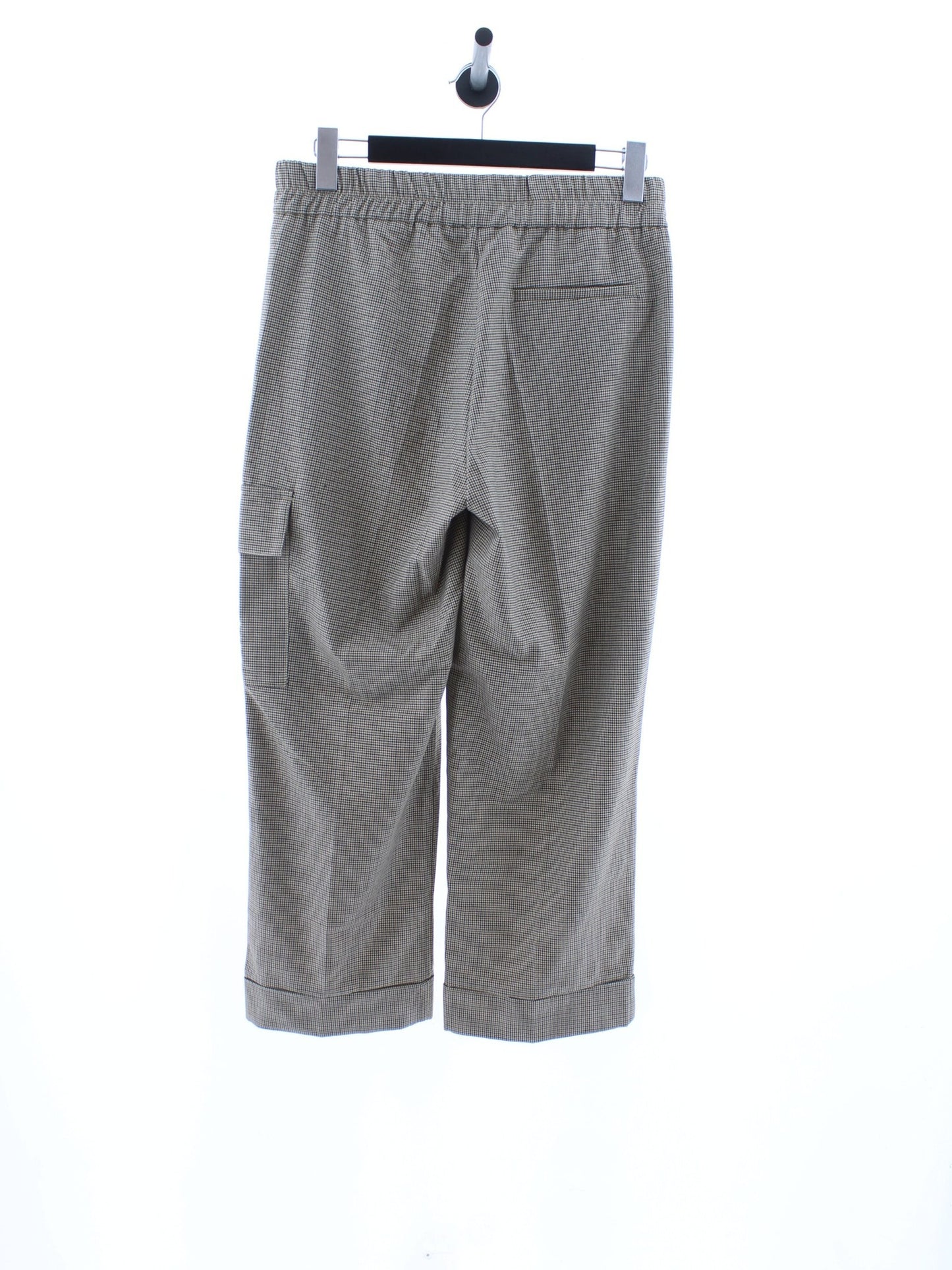 690df977ec95fa2408194c0f6c997823