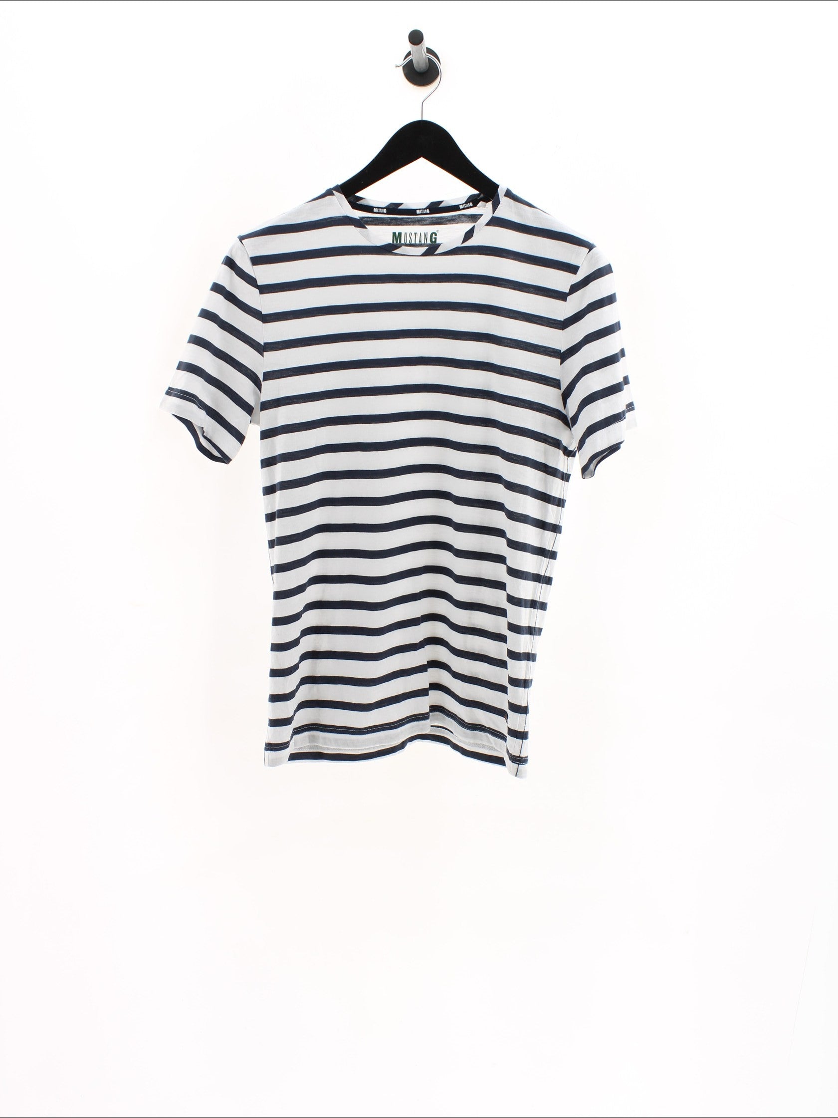 3c8a8bb432363f8b3158d5e87a200335