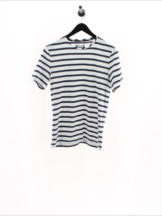 3c8a8bb432363f8b3158d5e87a200335