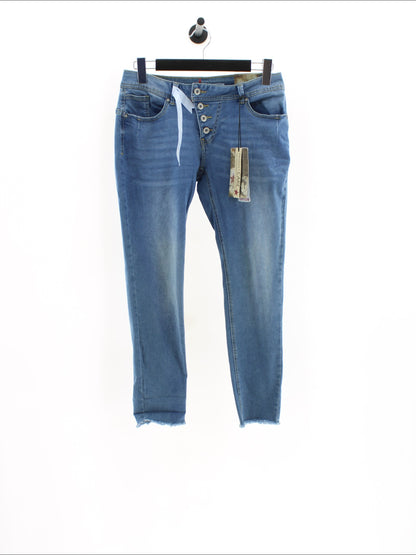 595af3f0164b3defd06809927b503bc9