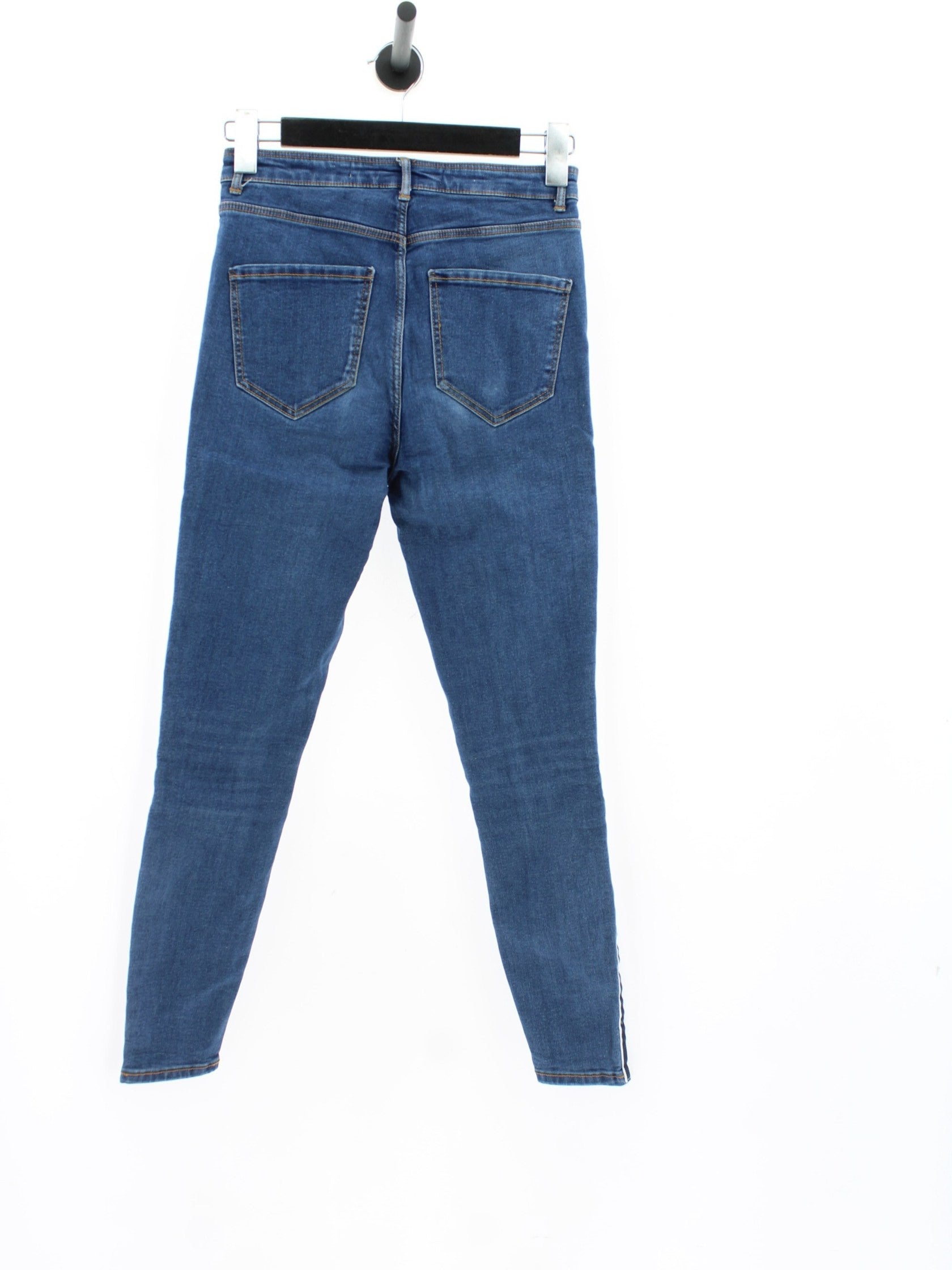 1db3d34409d51e6415dabecc6b79aa42