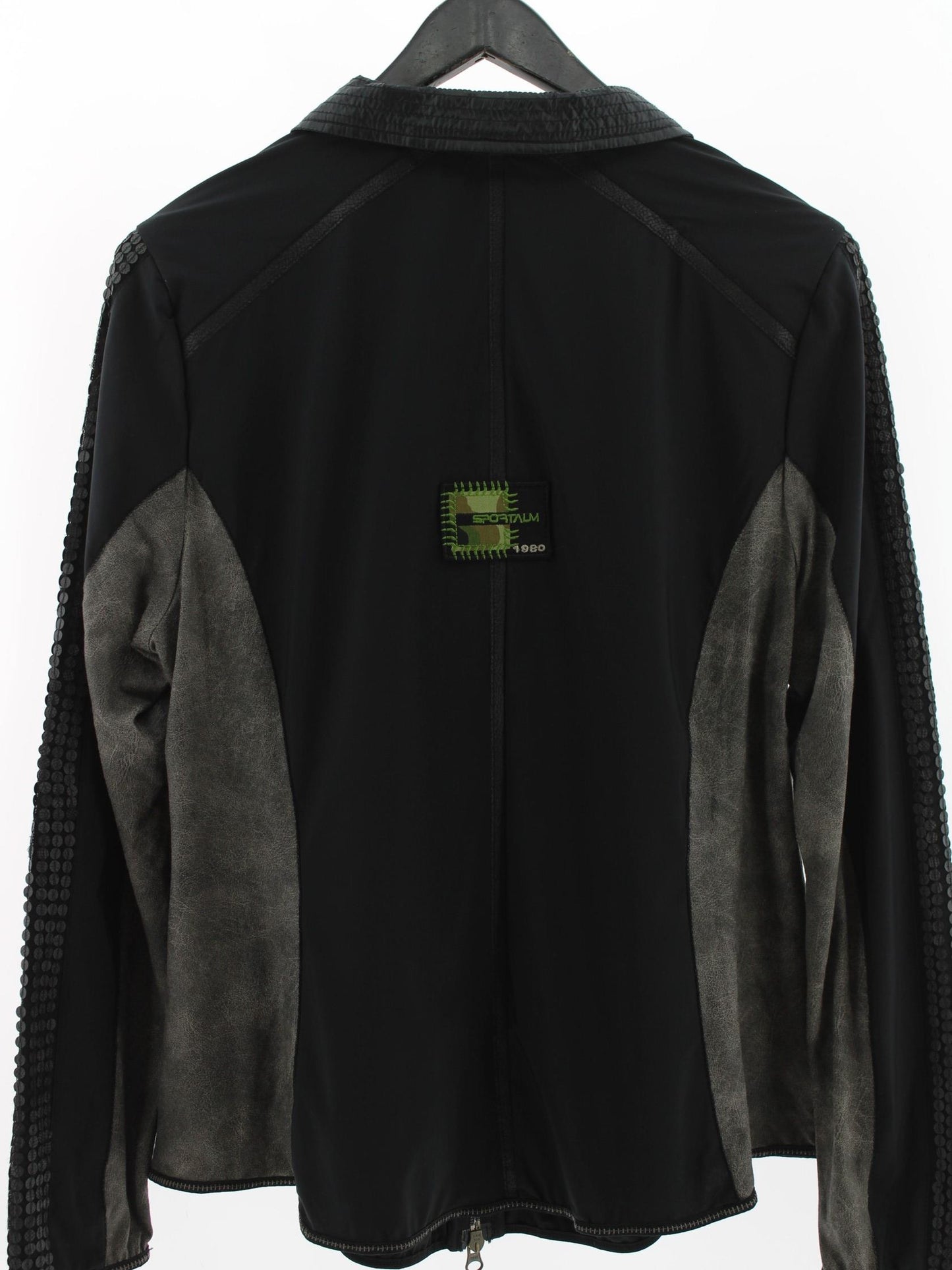 33f665a7551999cad290641edb42183d