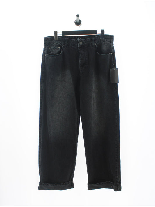 Spodnie jeans Boohoo Rozmiar: 52