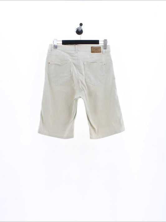 deb8d5f3f00decdc64733c9e6a6a2c77