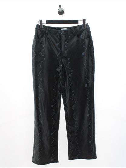 fbe42b8c2e4b6de8b737381e79052572