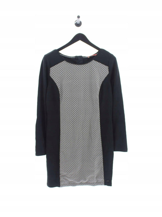 f8e37fa356cfa07a8e5ee78acb5af3ad