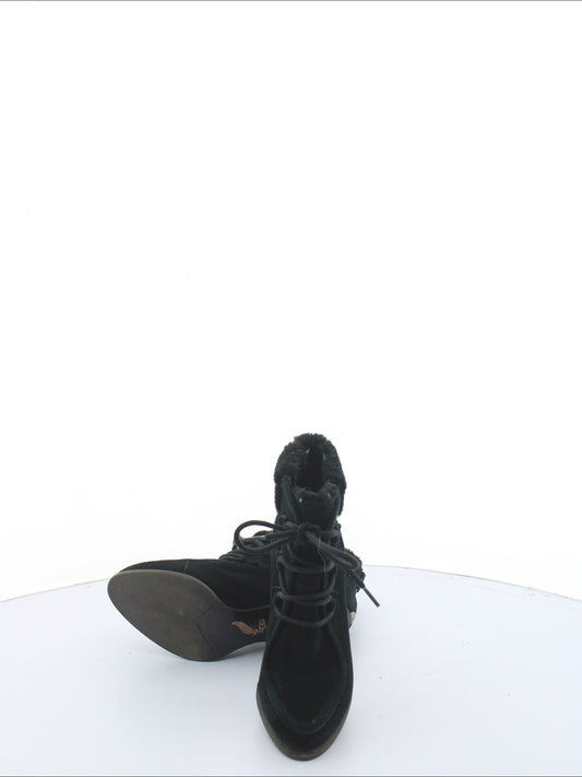 0479080bb0c94c834bbe39a27b6fcf03