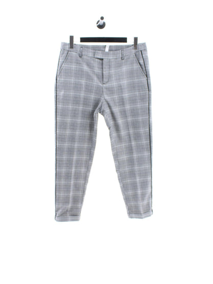 8245890b9d64e9ddf13260346ce98352