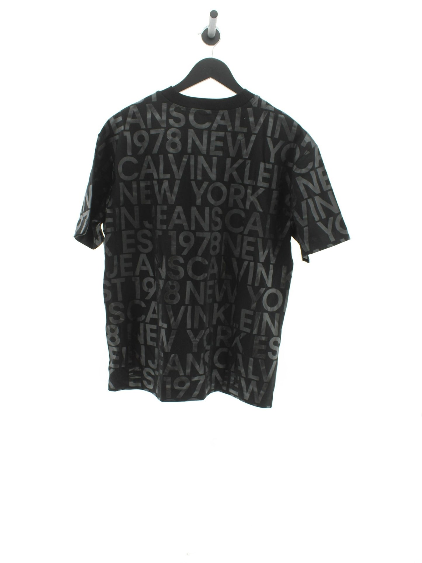 0608516768130037b9004563ed0448aa