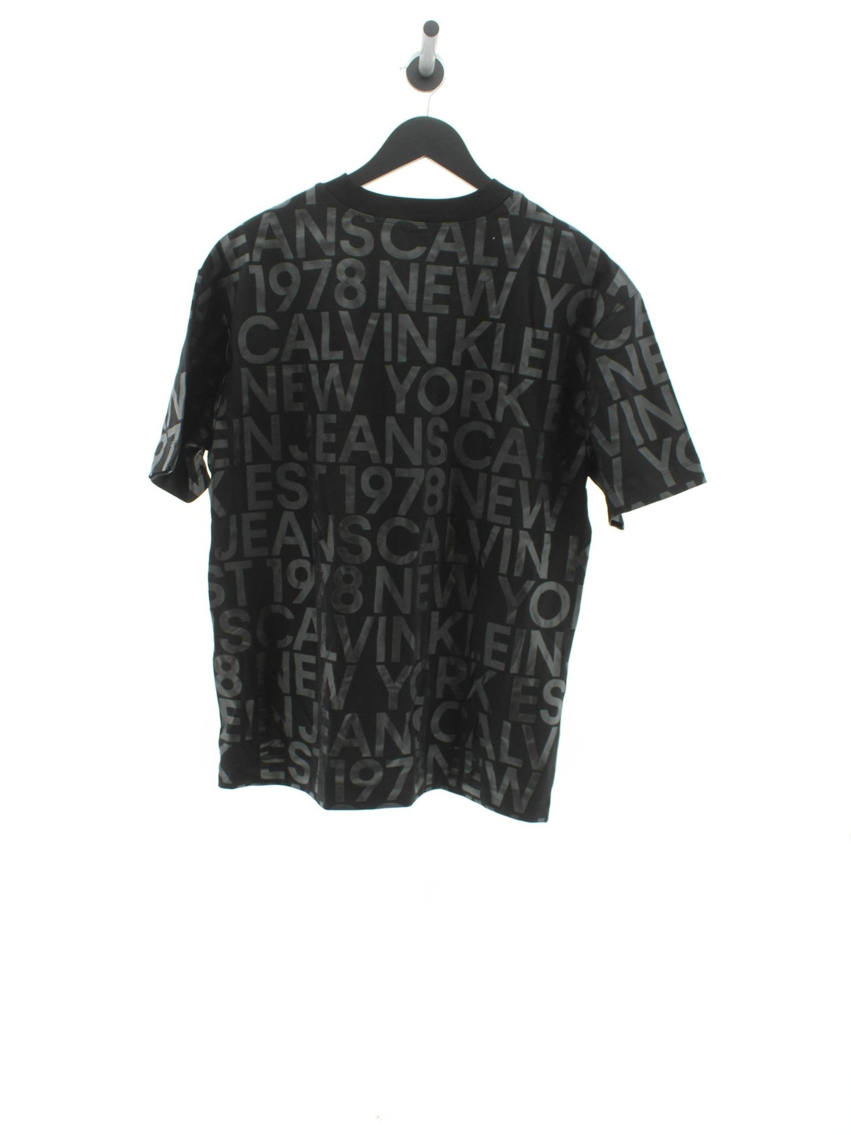 0608516768130037b9004563ed0448aa