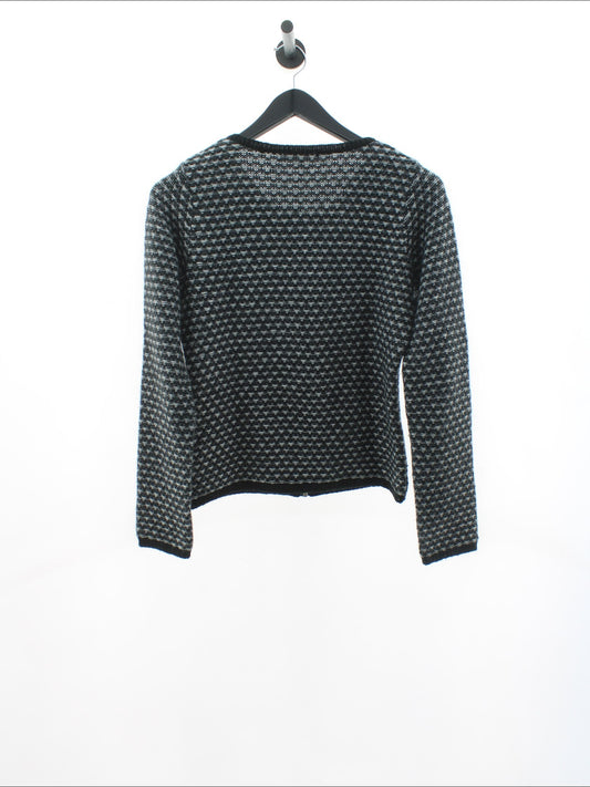 397691e9a8534af157453540805ab90b