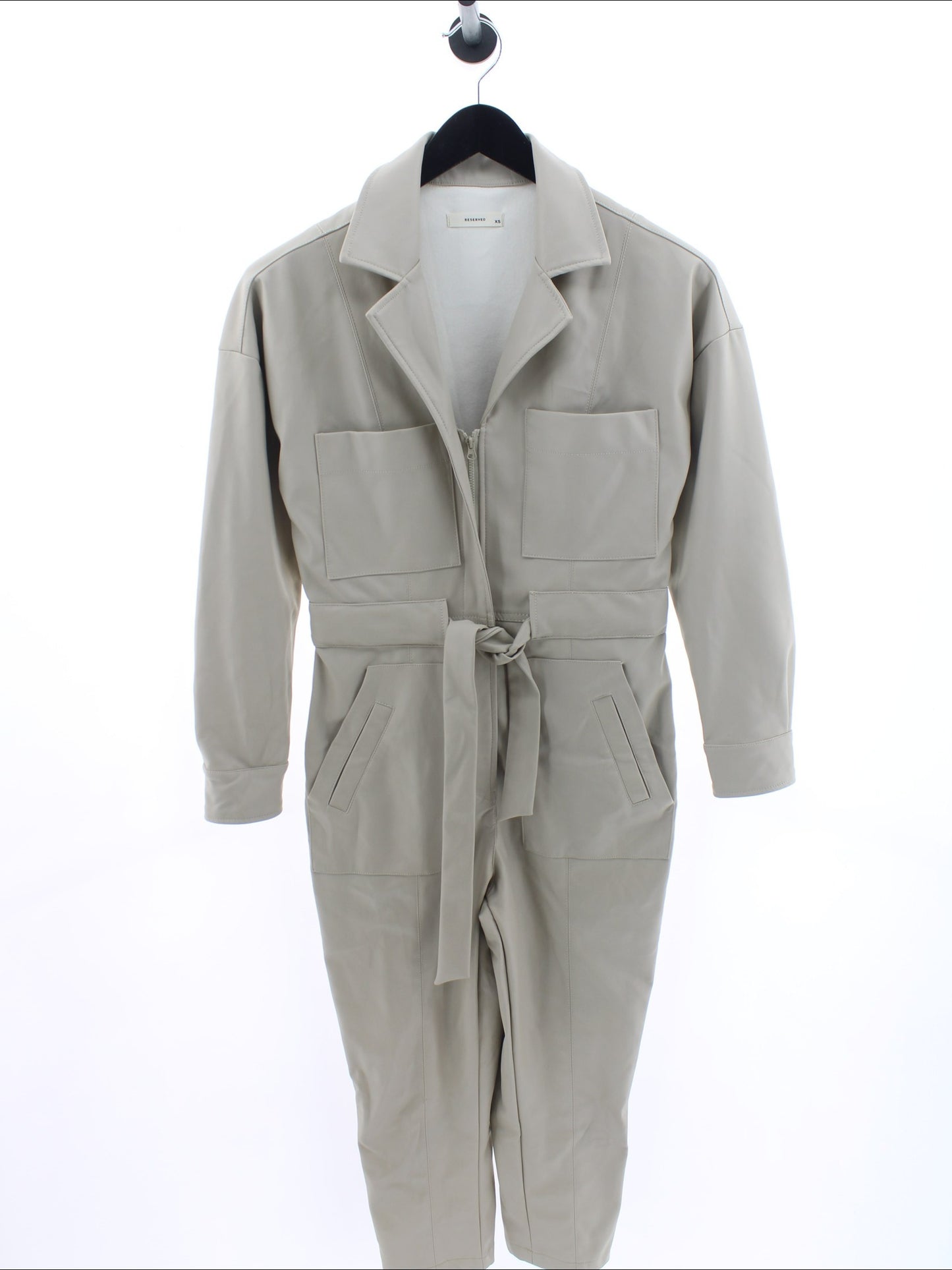 69ce883b496877a71f1ec1049d222136