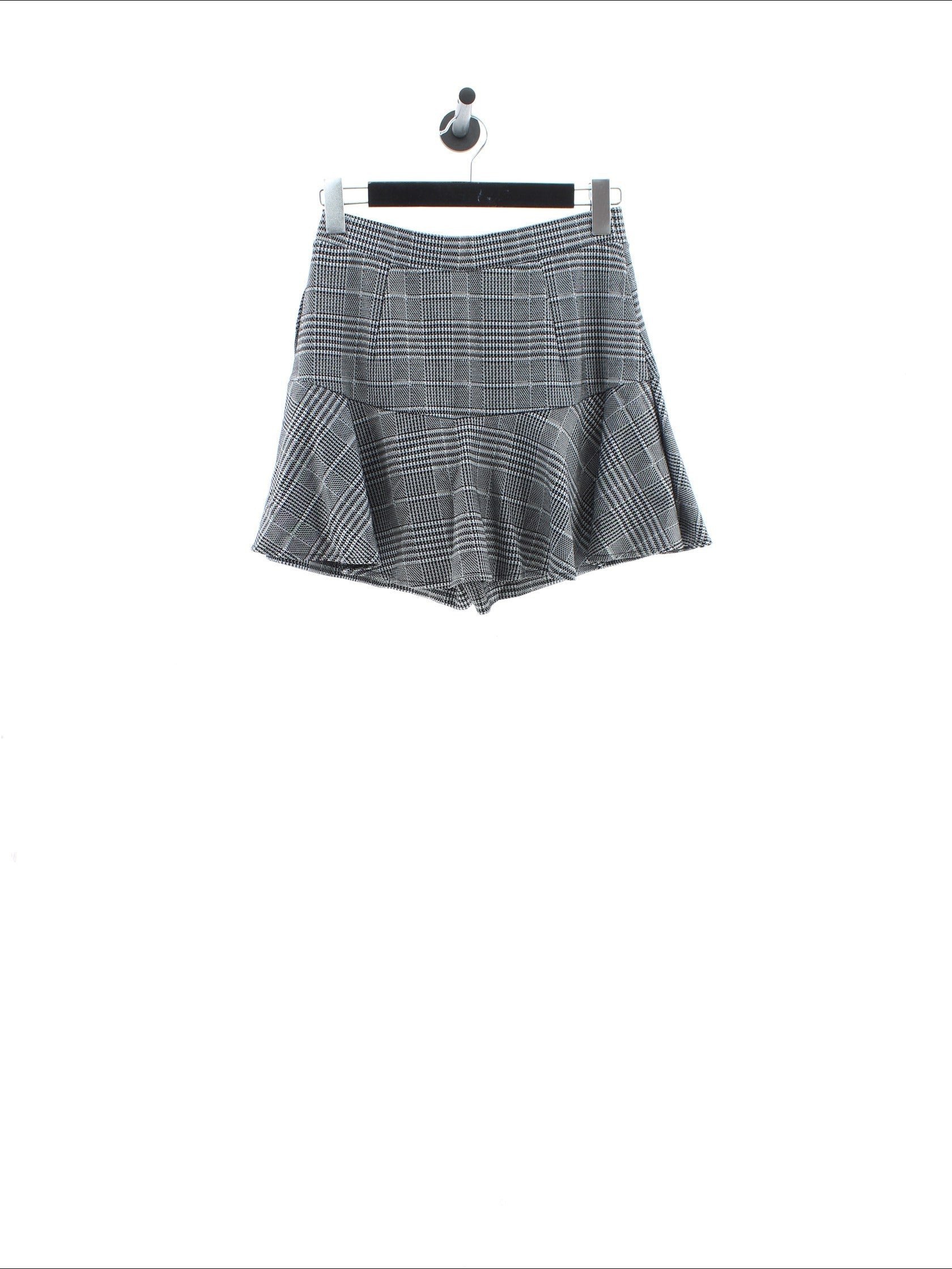 8ce1946f7e054d6983245bd4ff14744a