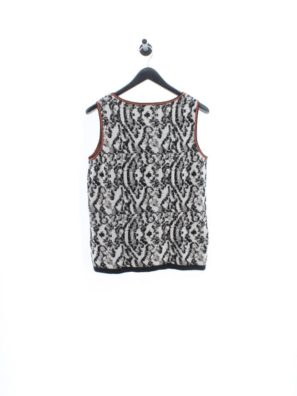 51b74c7939bd892e0df4c846501df3f6