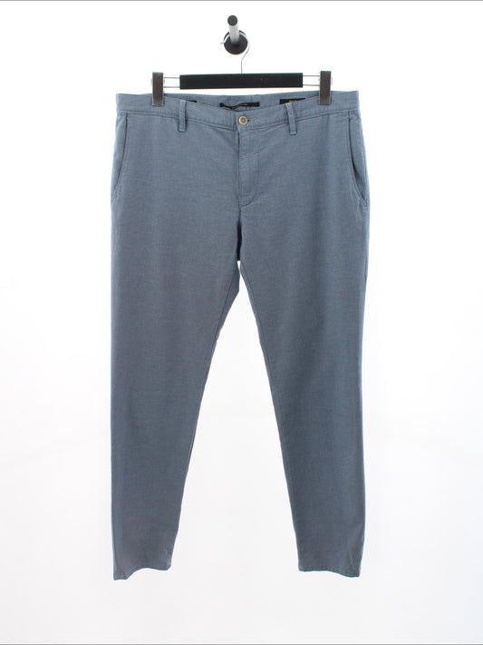 6d7df9de8855ca363bff9bfb5e4b56d6