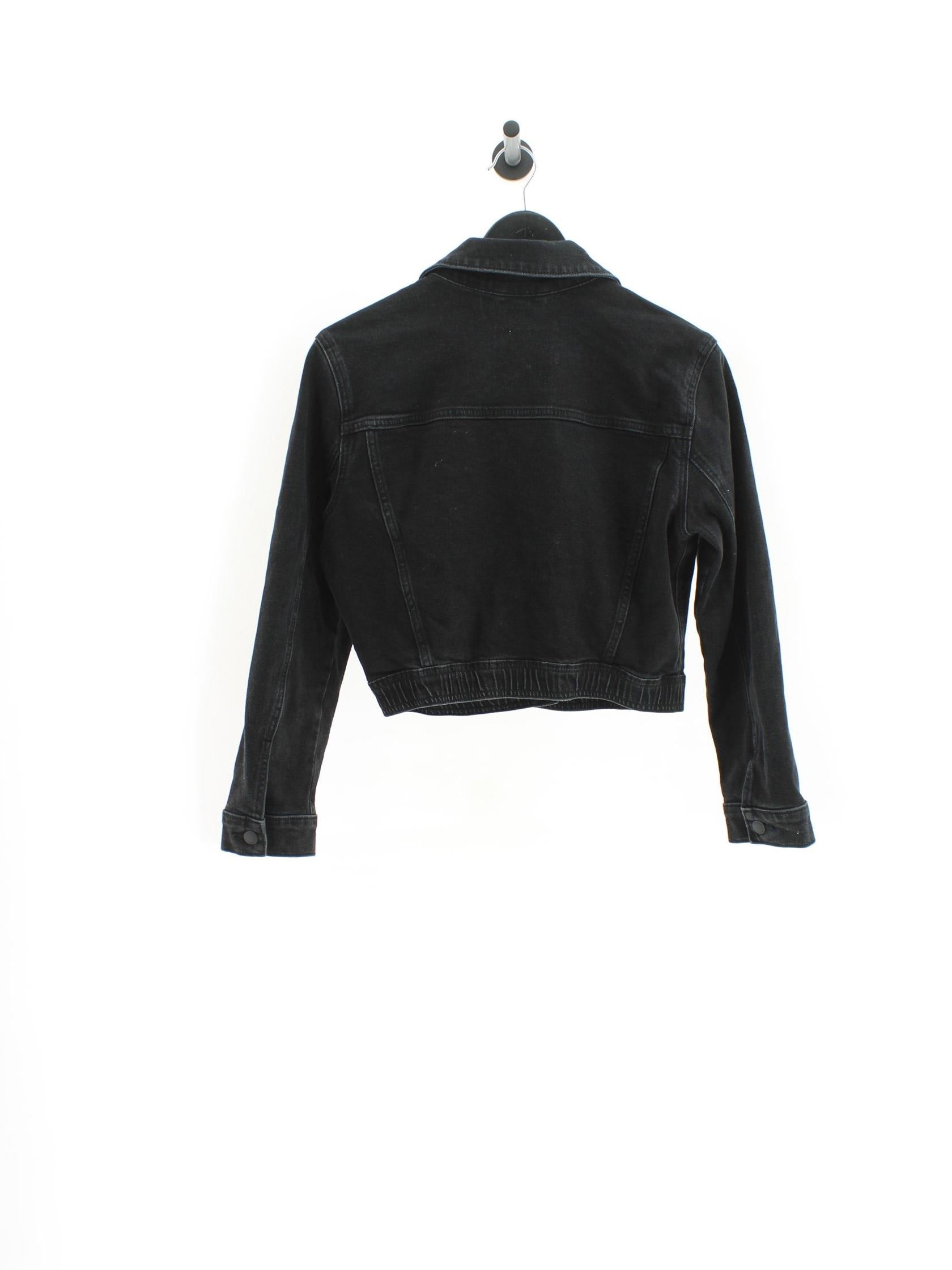 7ae602060ffc17859a6b7cb1710cd5c9