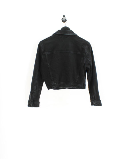 7ae602060ffc17859a6b7cb1710cd5c9