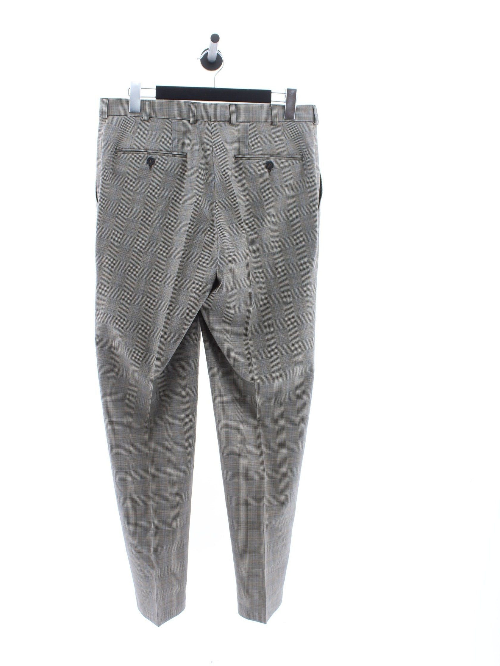 4332012003d65f3f85254a3efa984365