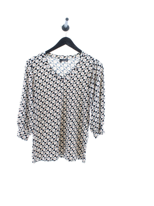 cb3b630f7ed748a16416b4c9ba78494f