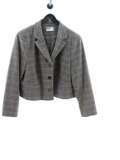 6da985fb57e43be4a669b7ff18fe689d