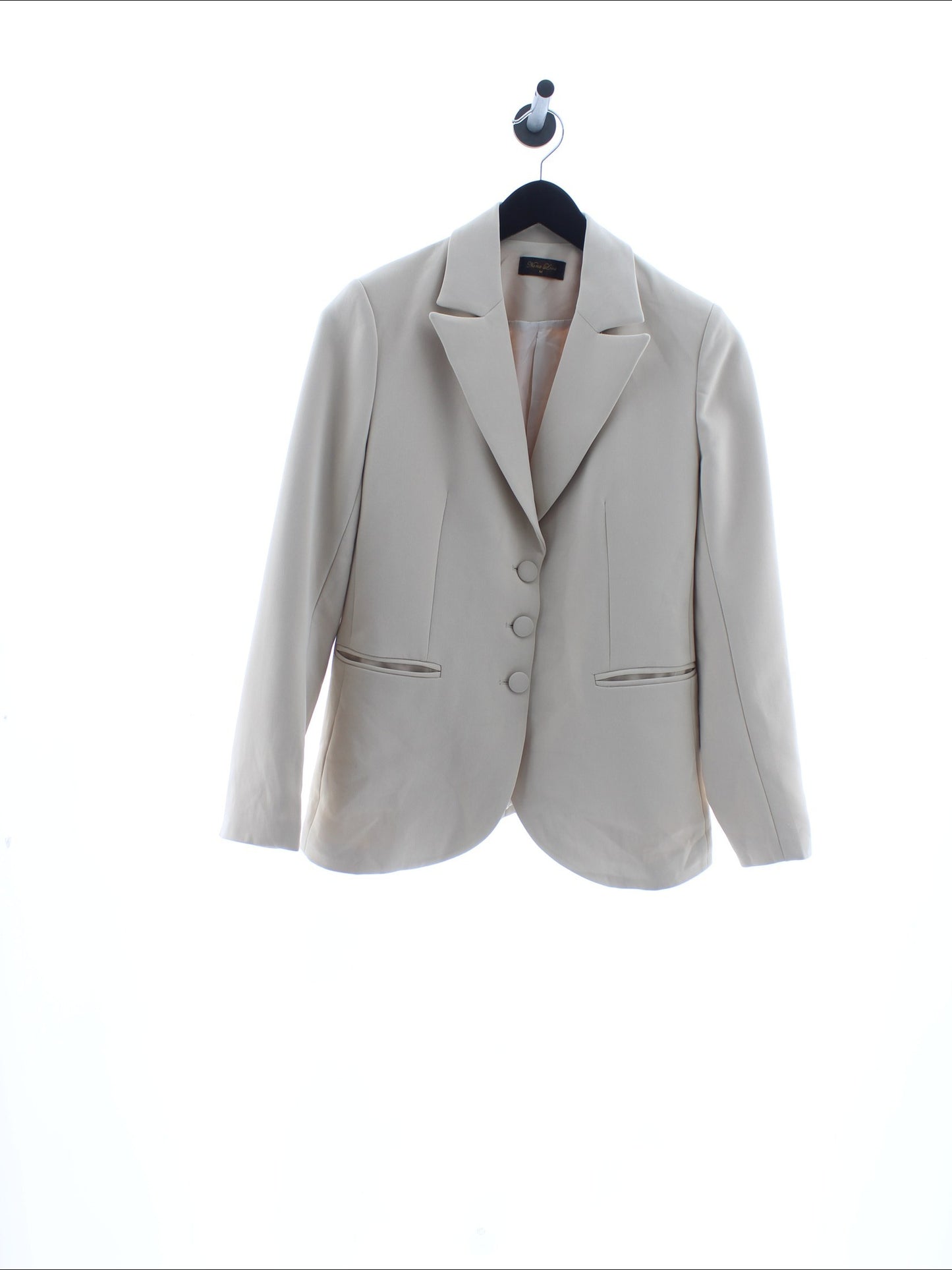 01a661c5f8dbd53f2870261225288305