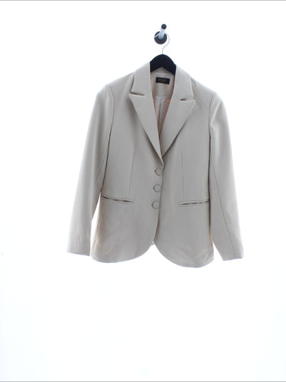 01a661c5f8dbd53f2870261225288305