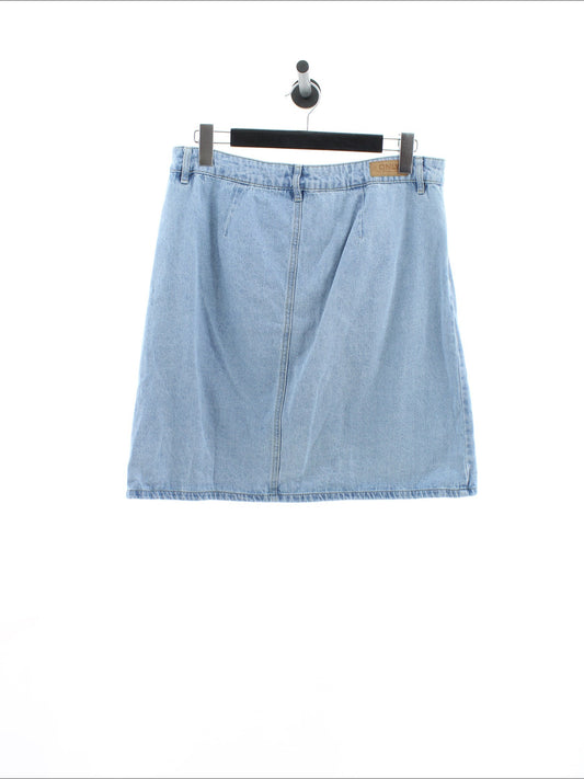 37e0b884b5cb9b52b3c2ebe3411165d3