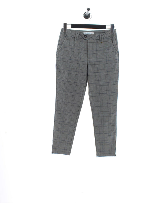 ab1dc9f42158f09781bcf99eacbcd60e