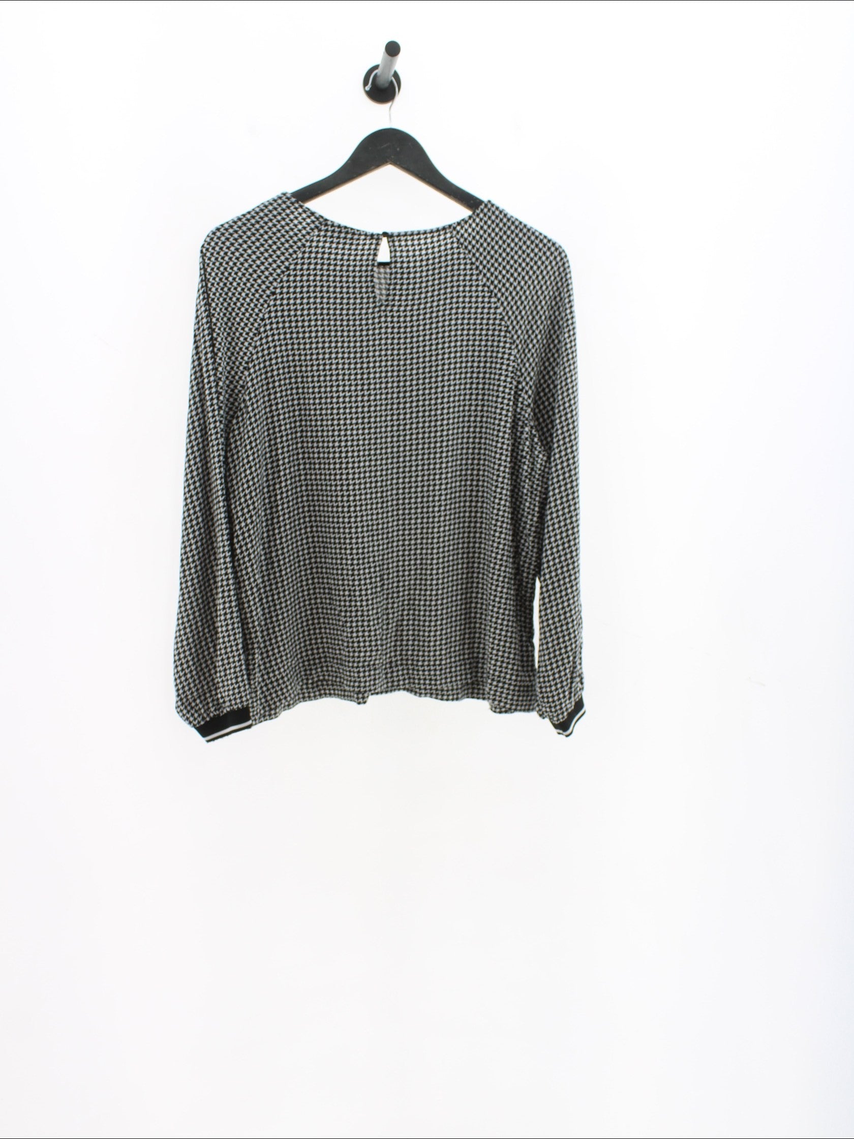 3e4e57e7641d7174a192d5da479f16ba